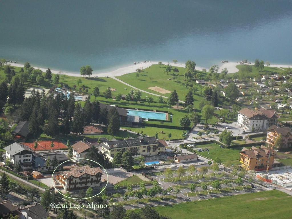 Garni Lago Alpino Molveno Eksteriør billede